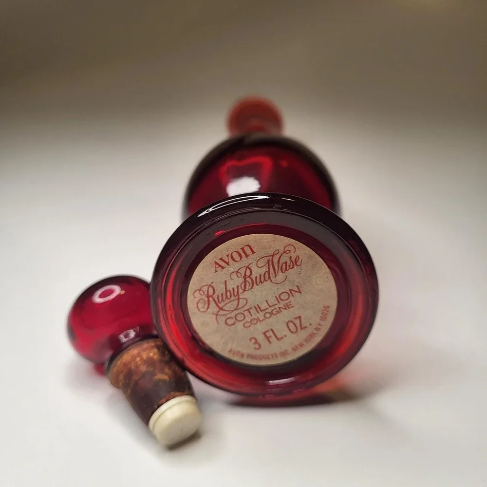 Vintage Avon Ruby Bud Vase Cotillion Cologne 3 Oz Red Glass Bottle Stopper